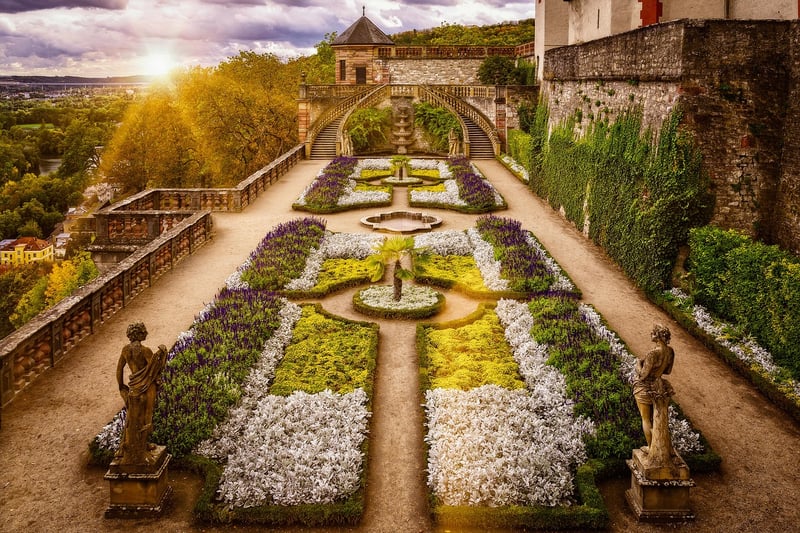 repurposed vertical garden